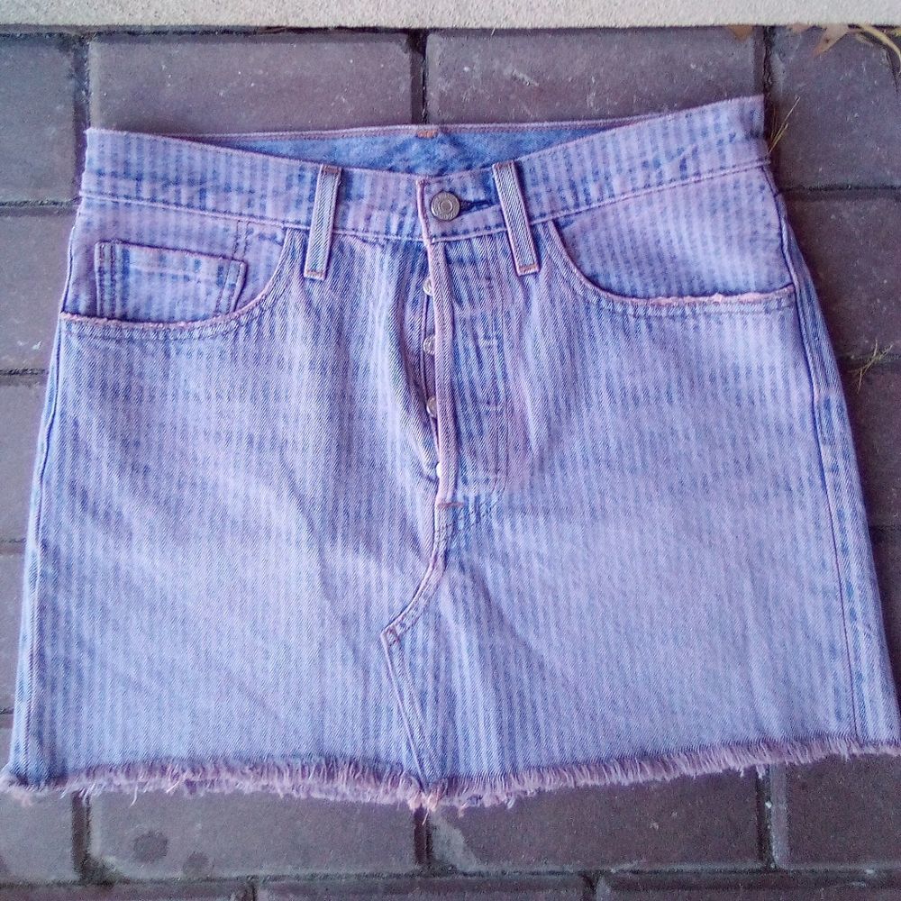 Levi's skirt